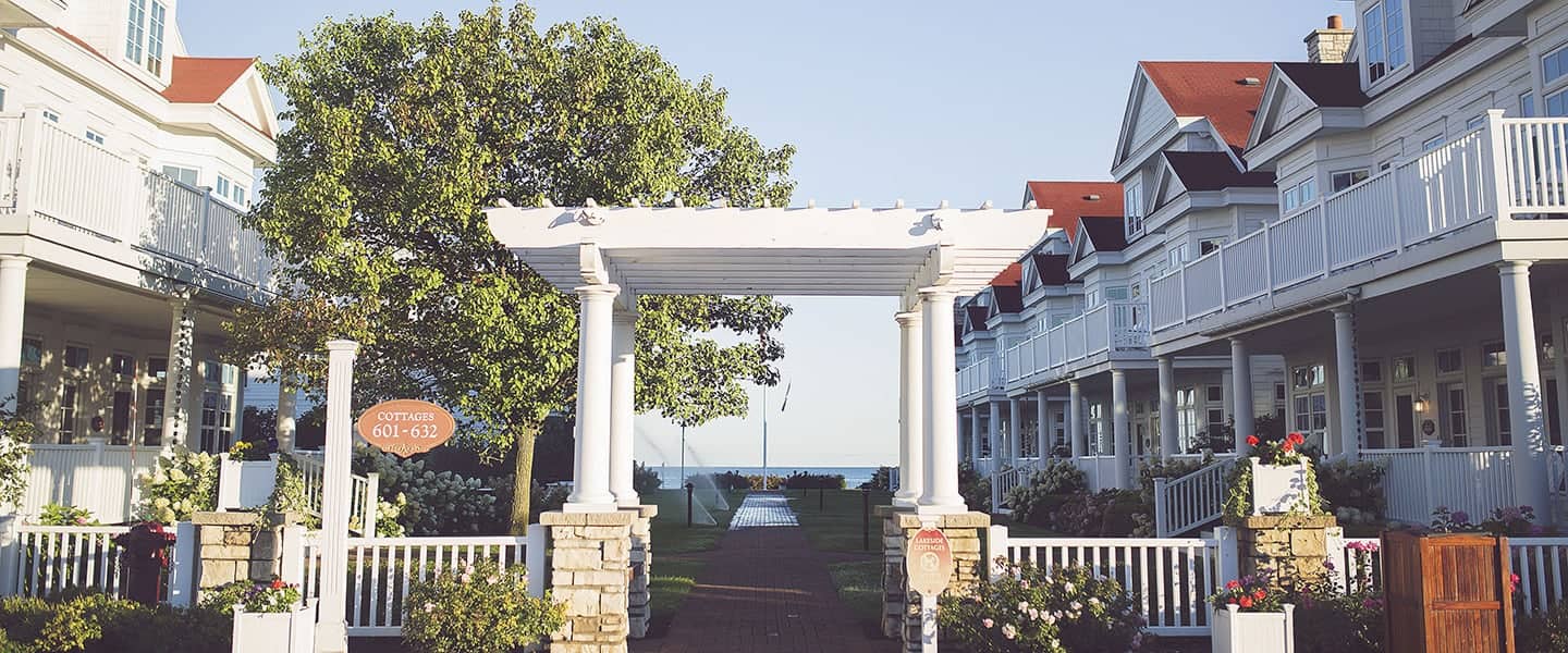 Lakeside Cottages at Bay harbor